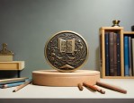 孩子们早期阅读带插画书籍，从中世纪到16世纪精彩呈现？